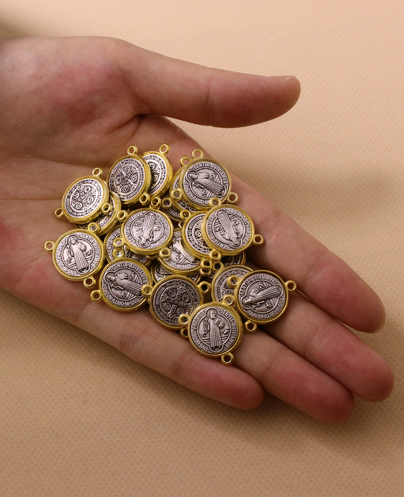 1Pack Christian Saint Benedict - đánh giá và giá Jewelry Making Michaels