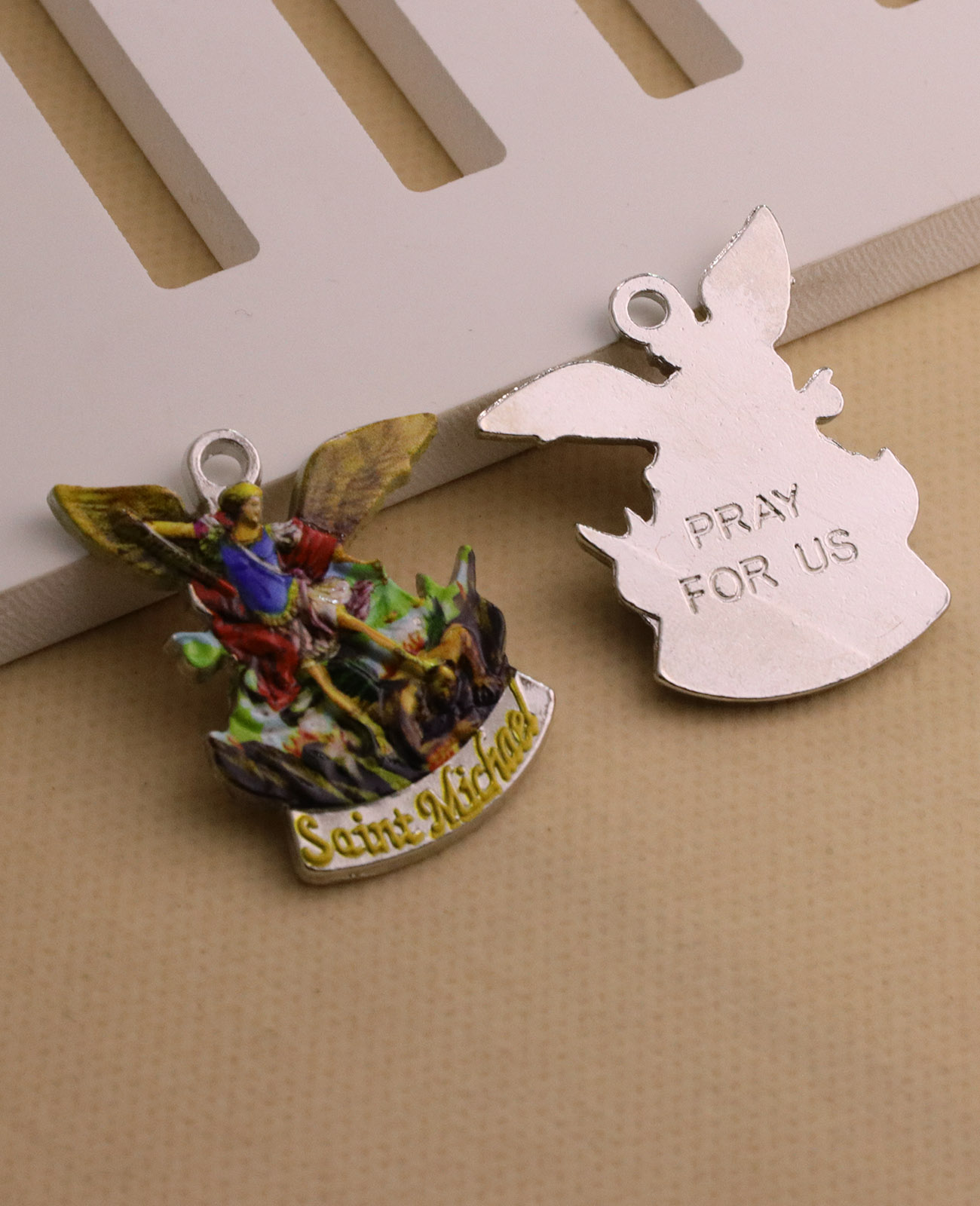 3Pcs Christian Saint Michael C - đánh giá và giá Jewelry Making Michaels